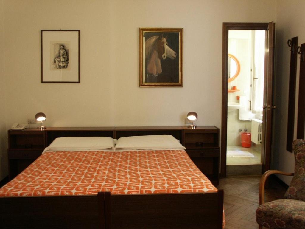 Albergo Corona Salsomaggiore Terme Kamer foto
