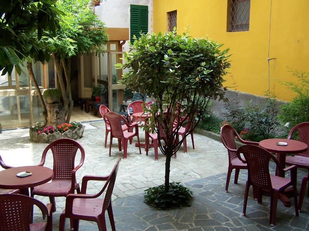 Albergo Corona Salsomaggiore Terme Buitenkant foto