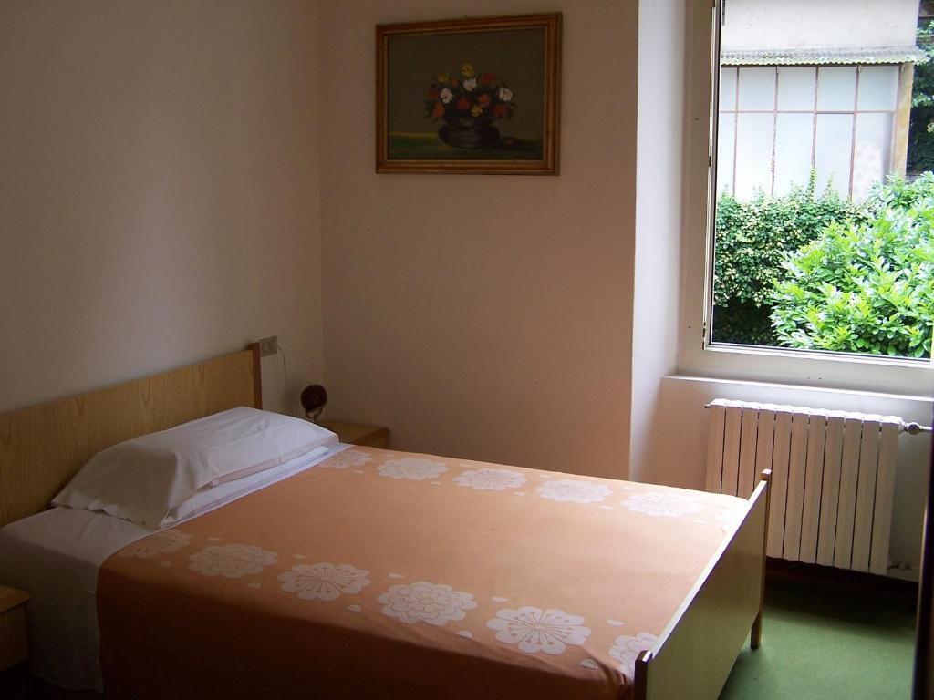 Albergo Corona Salsomaggiore Terme Kamer foto